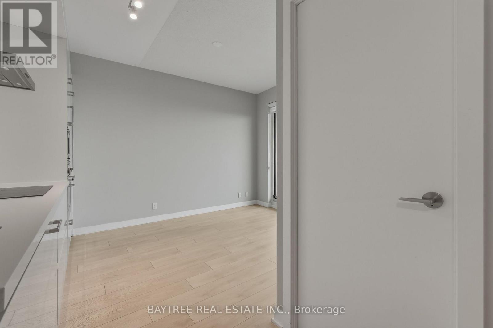3807 - 2221 Yonge Street, Toronto, Ontario  M4S 2B5 - Photo 7 - C13643022