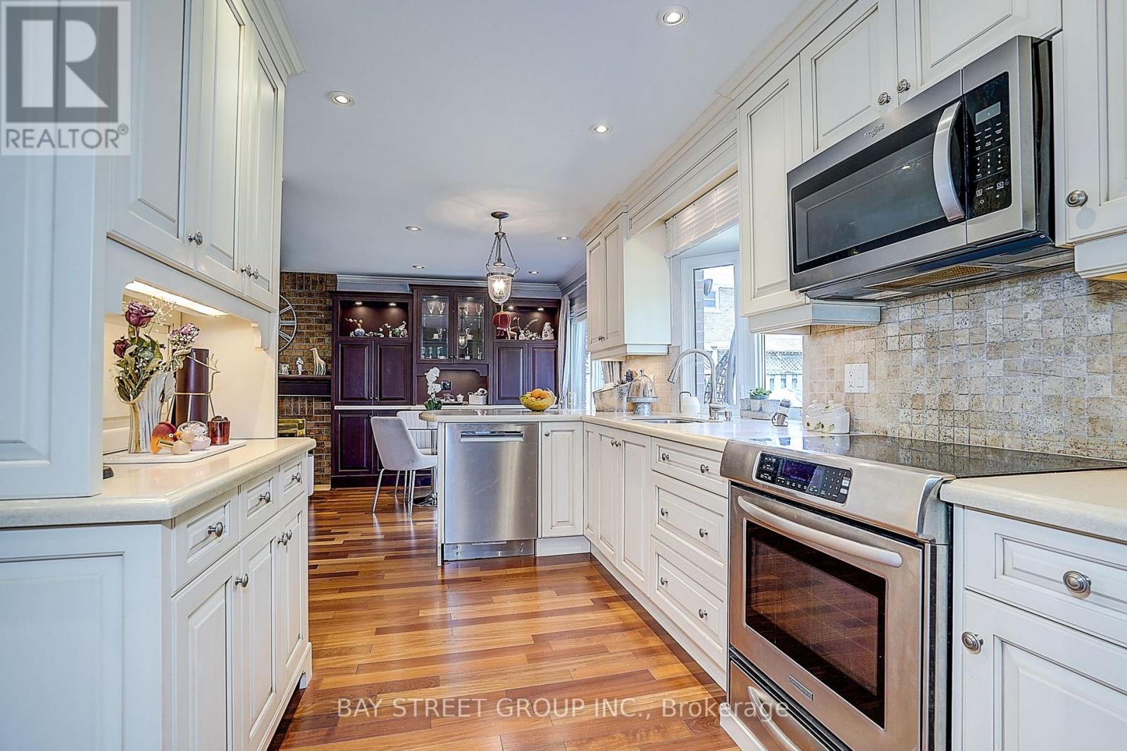 6 Caravan Drive, Toronto, Ontario  M3B 1N1 - Photo 24 - C13643048