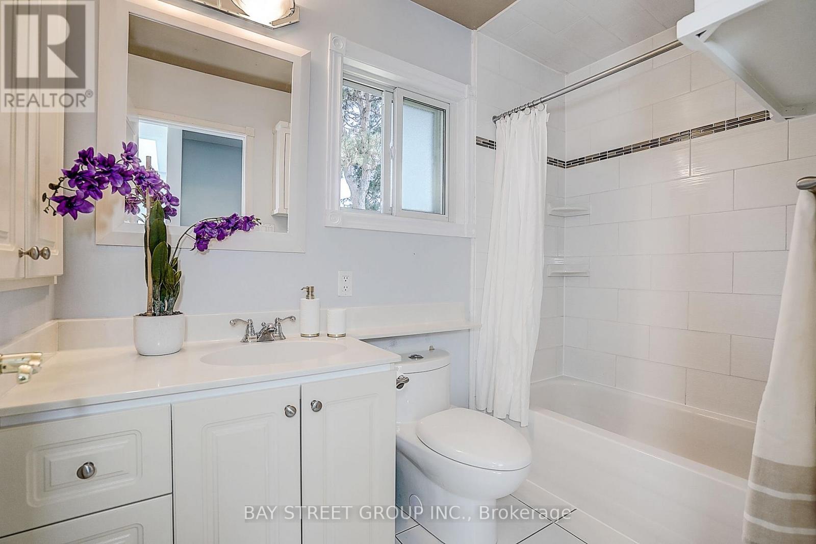 6 Caravan Drive, Toronto, Ontario  M3B 1N1 - Photo 40 - C13643048