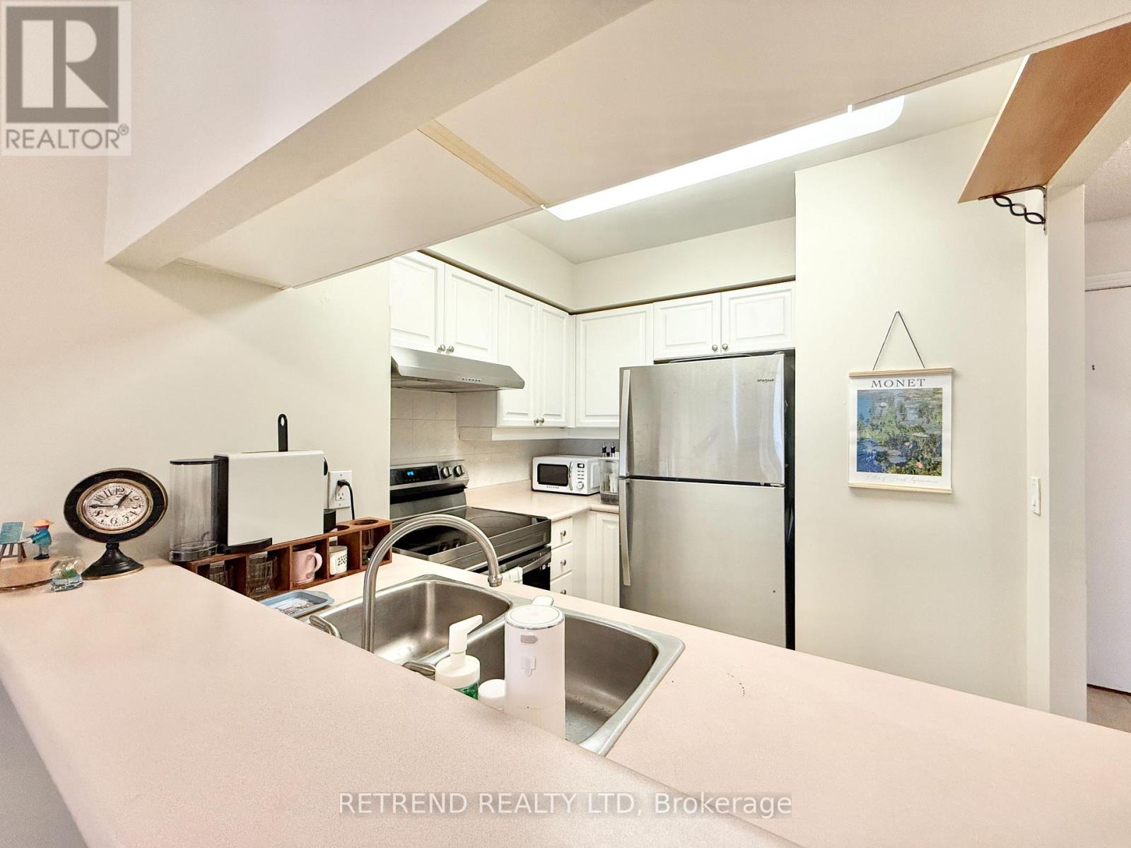 1011 - 18 Sommerset Way, Toronto, Ontario  M2N 6X5 - Photo 11 - C13643064