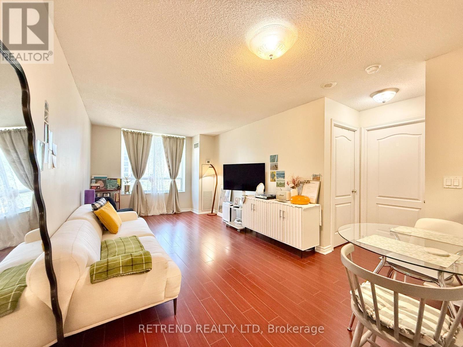1011 - 18 Sommerset Way, Toronto, Ontario  M2N 6X5 - Photo 4 - C13643064