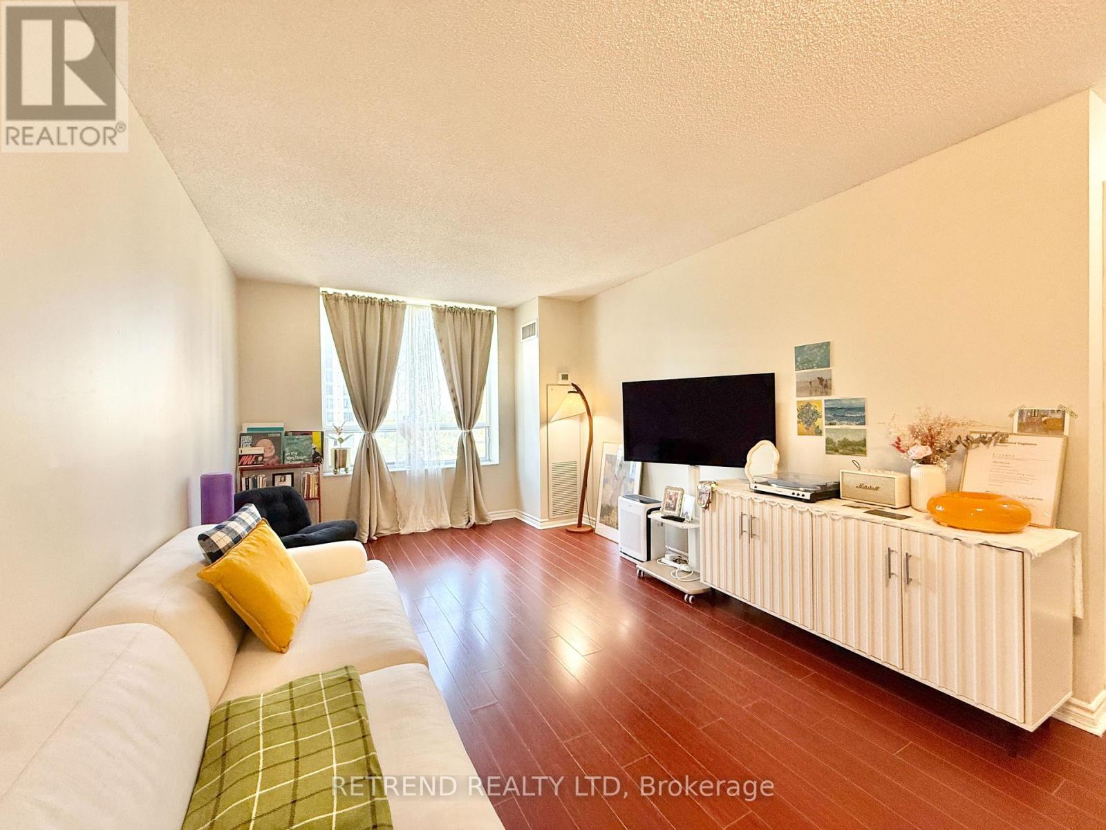 1011 - 18 Sommerset Way, Toronto, Ontario  M2N 6X5 - Photo 5 - C13643064