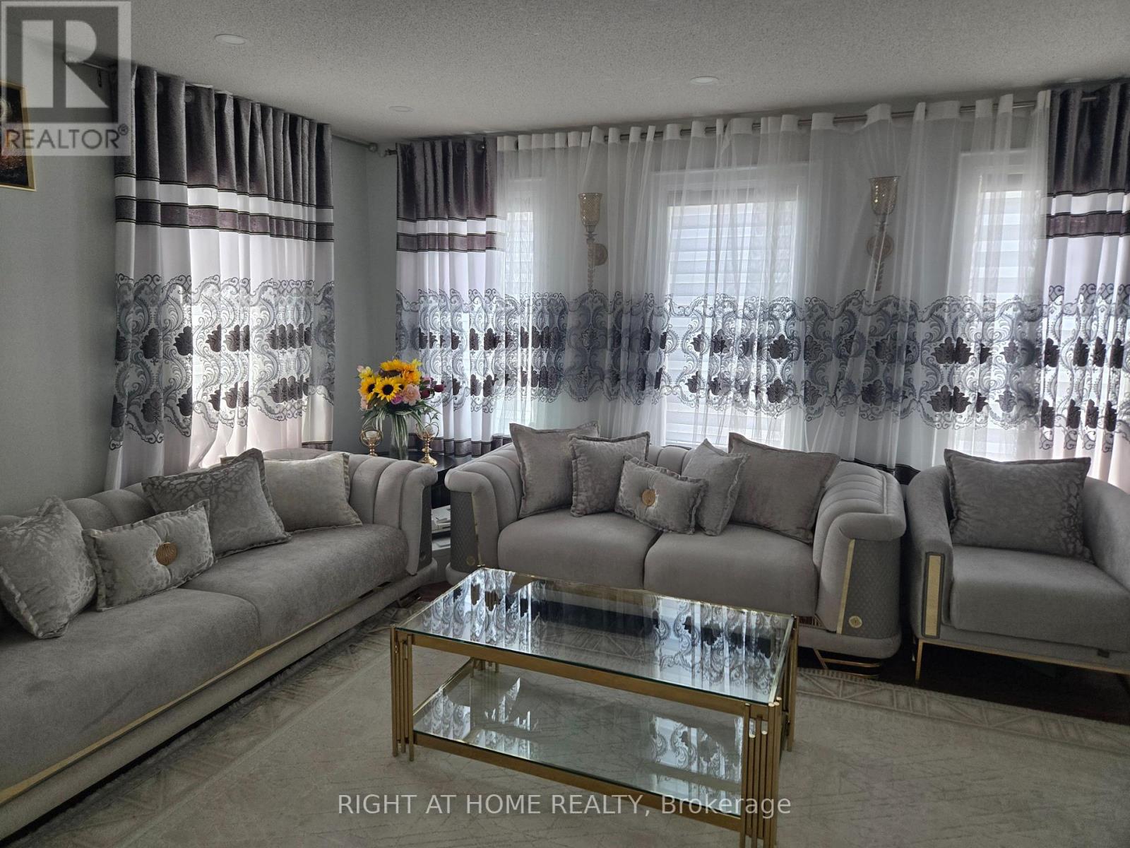 3 Wainwright Drive, Ajax, Ontario  L1T 4H4 - Photo 3 - E13643068