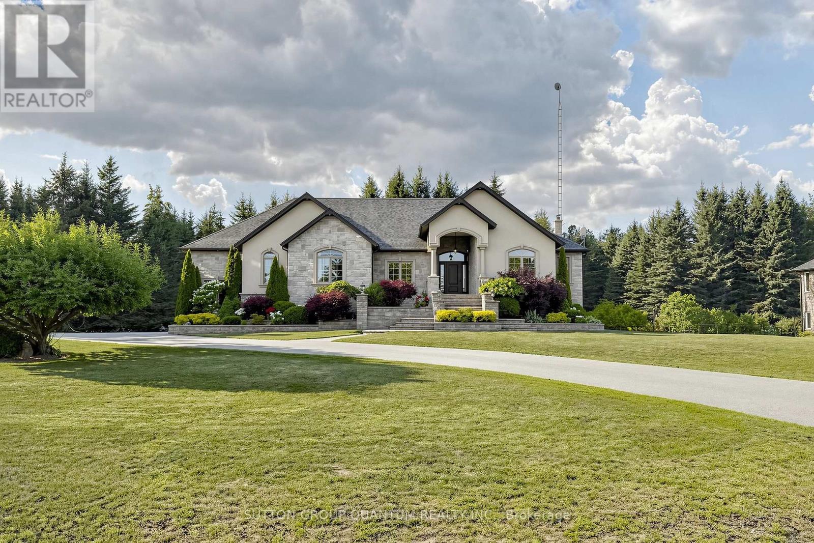 3712 MICHAEL STREET, Clearview, Ontario