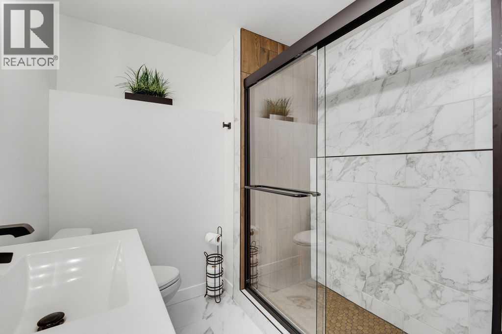 136 Sunrise Common, Cochrane, Alberta  T4C 2S1 - Photo 42 - A2329155