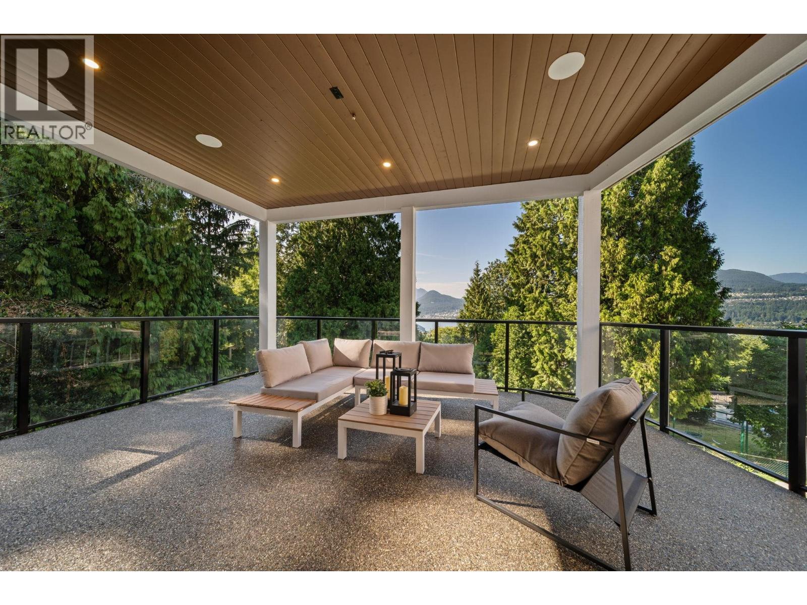 1034 GATENSBURY ROAD, Port Moody, British Columbia
