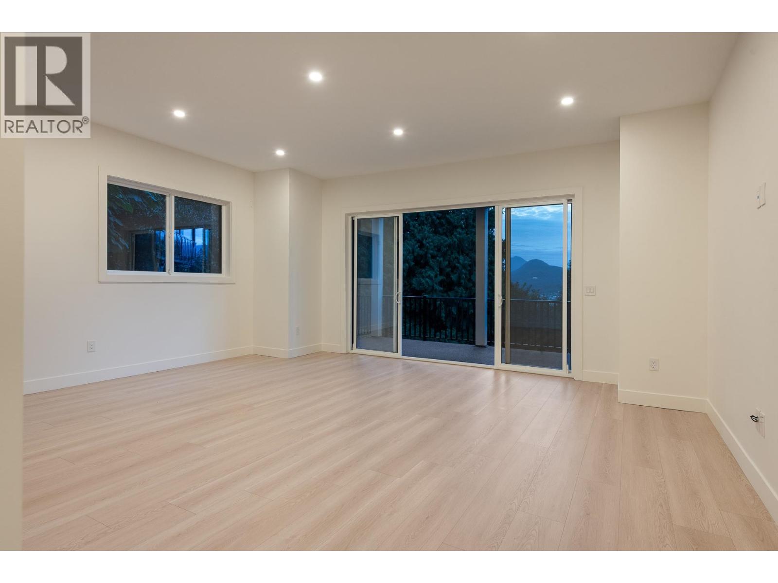 1034 Gatensbury Road, Port Moody, British Columbia  V3H 2P2 - Photo 33 - R3146212