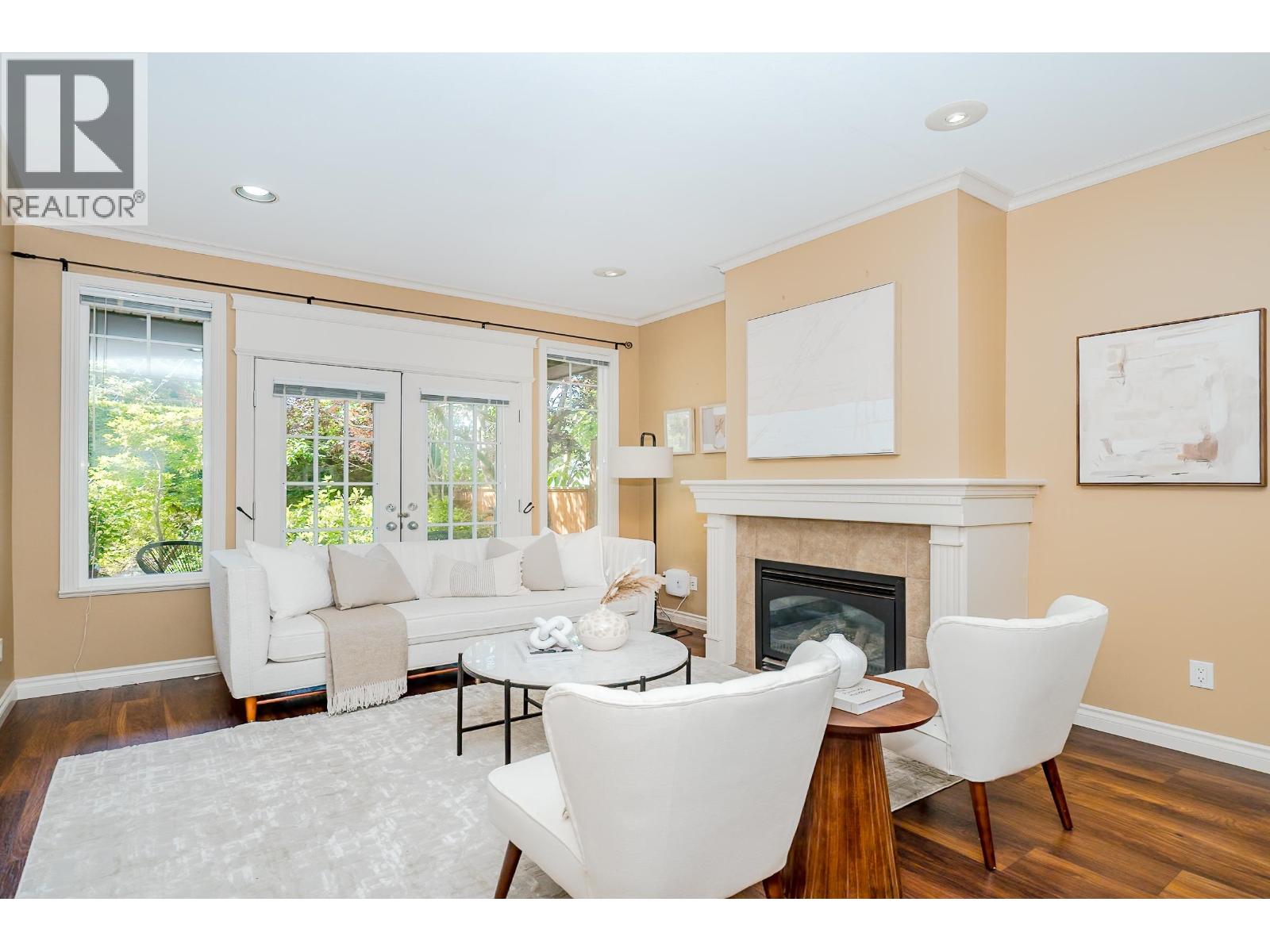 3933 Garry Street, Richmond, British Columbia  V7E 2T7 - Photo 3 - R3133968