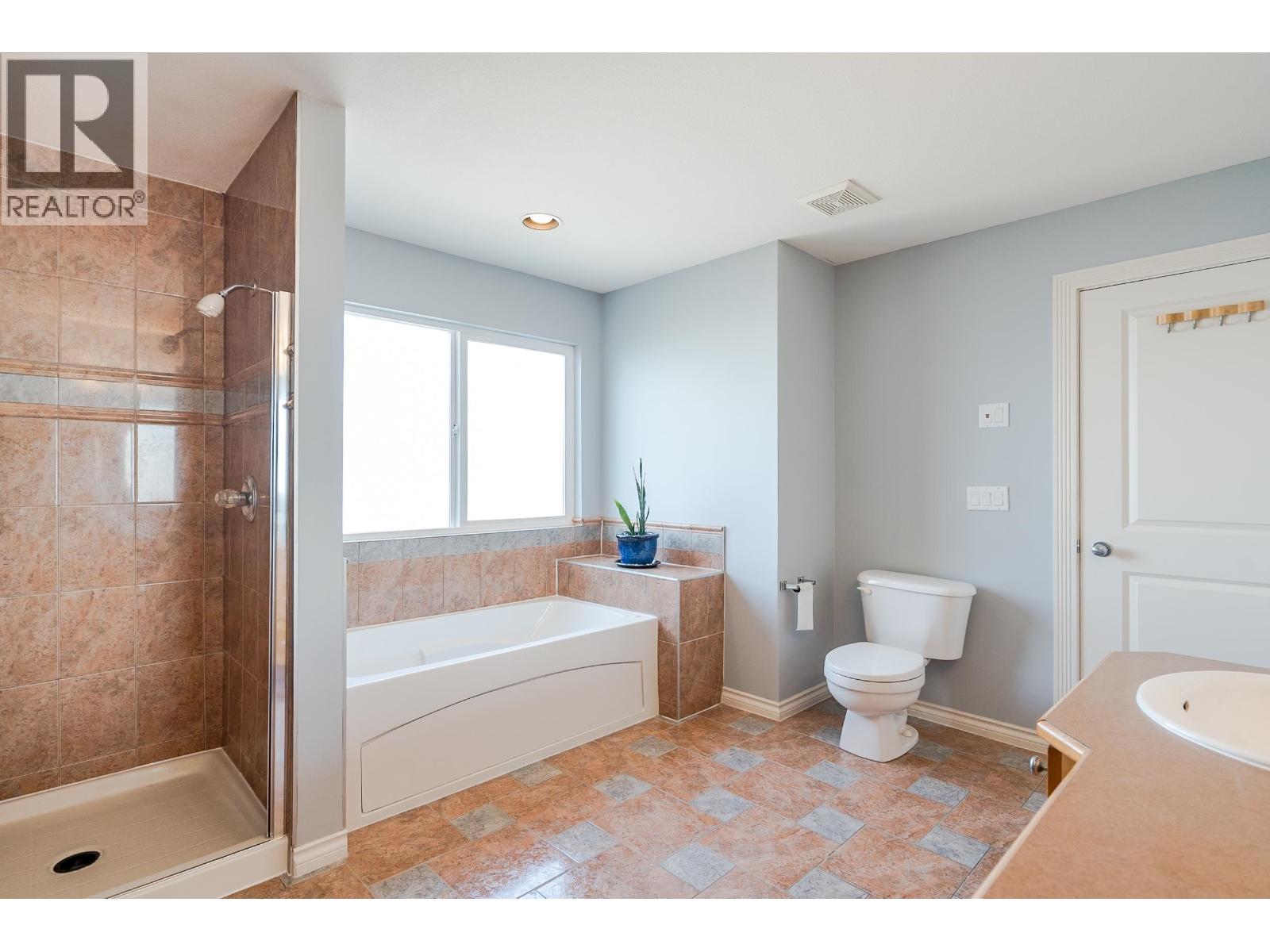 3933 Garry Street, Richmond, British Columbia  V7E 2T7 - Photo 32 - R3133968