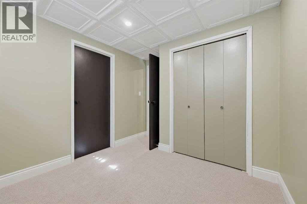 111 Coachwood Crescent SW, Calgary, Alberta  T3H 1C2 - Photo 35 - A2335109