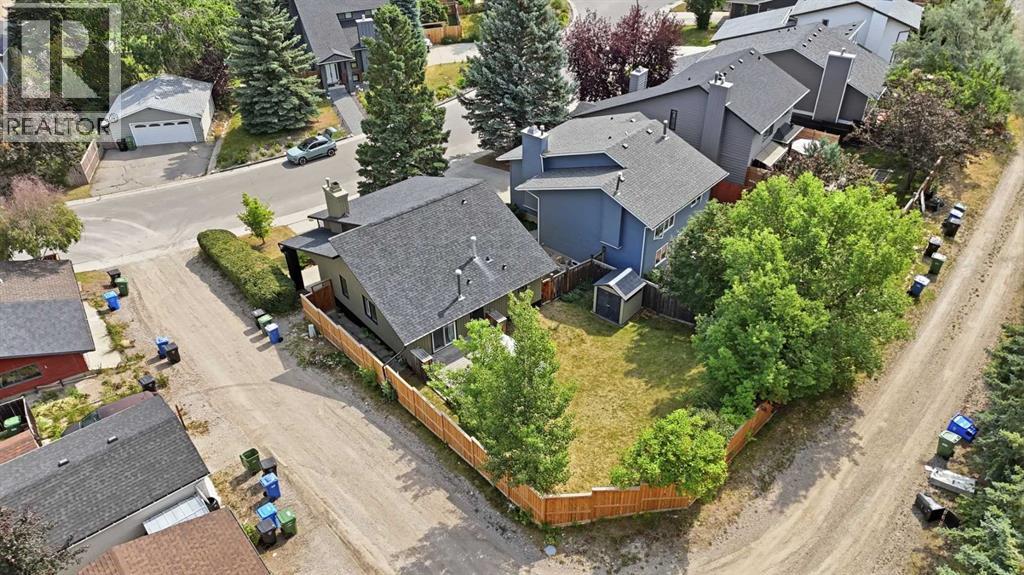 111 Coachwood Crescent SW, Calgary, Alberta  T3H 1C2 - Photo 40 - A2335109