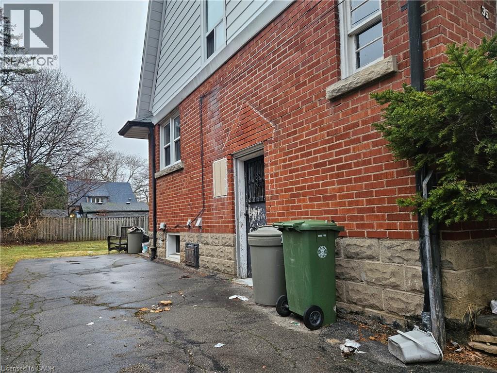 35 Kingsmount Street N Unit# 2, Hamilton, Ontario  L8S 3L2 - Photo 2 - 40826060