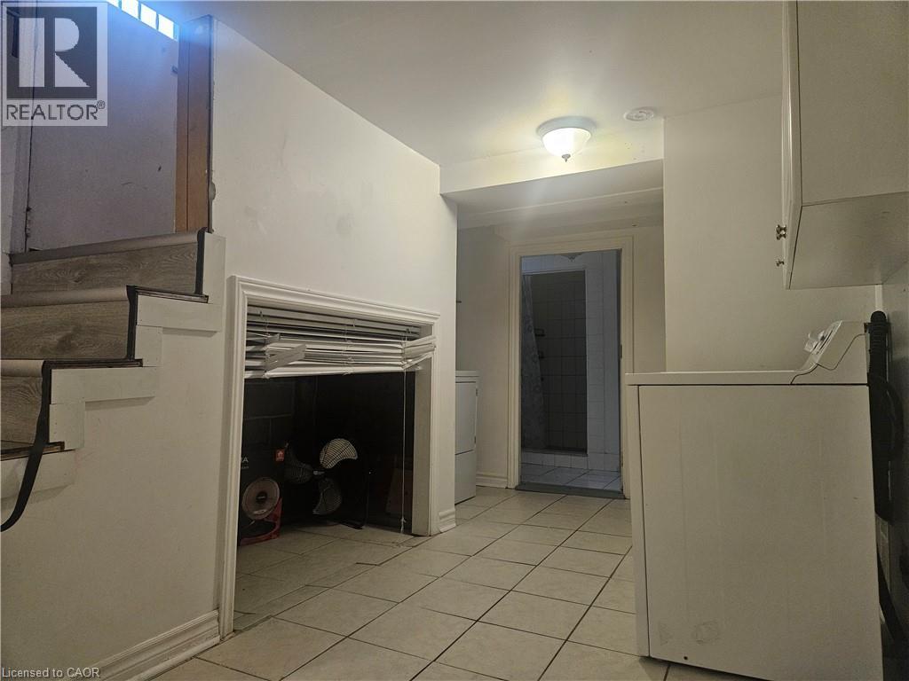 35 Kingsmount Street N Unit# 2, Hamilton, Ontario  L8S 3L2 - Photo 14 - 40826060