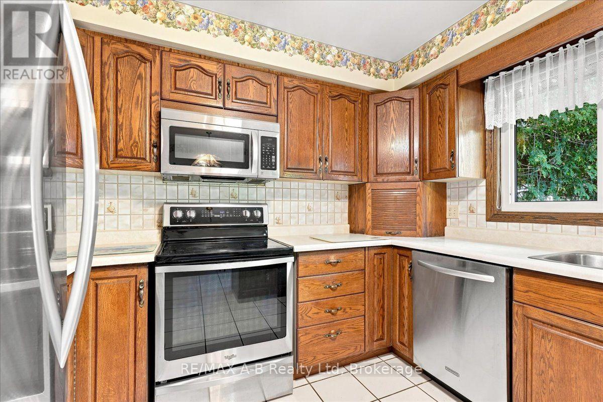 33 Demille Street, Stratford, Ontario  N4Z 1C5 - Photo 17 - X13643072