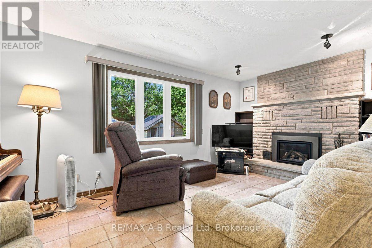 33 Demille Street, Stratford, Ontario  N4Z 1C5 - Photo 19 - X13643072