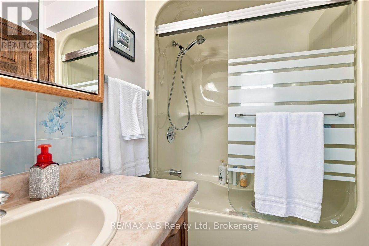 33 Demille Street, Stratford, Ontario  N4Z 1C5 - Photo 25 - X13643072