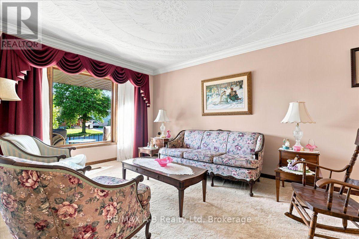 33 Demille Street, Stratford, Ontario  N4Z 1C5 - Photo 8 - X13643072