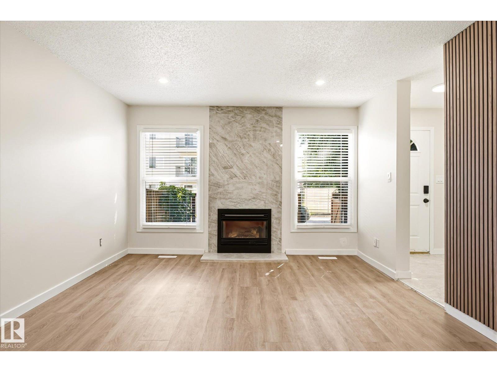 18439 66 AV NW, edmonton, Alberta