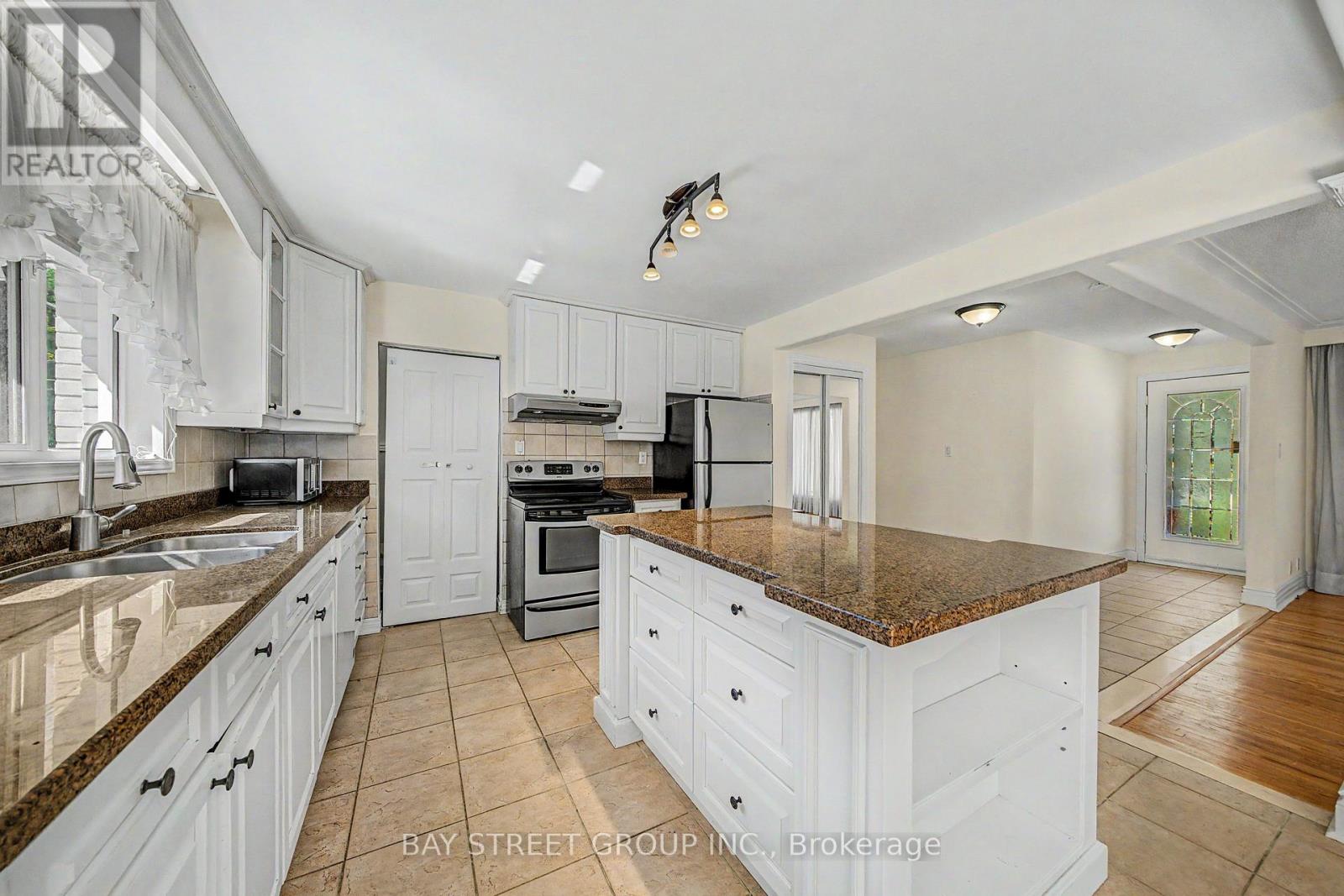 32 Alanadale Avenue, Markham, Ontario  L3P 1S3 - Photo 13 - N13643084