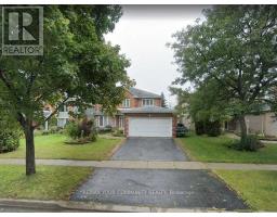 243 GLENWAY CIRCLE, Newmarket, Ontario