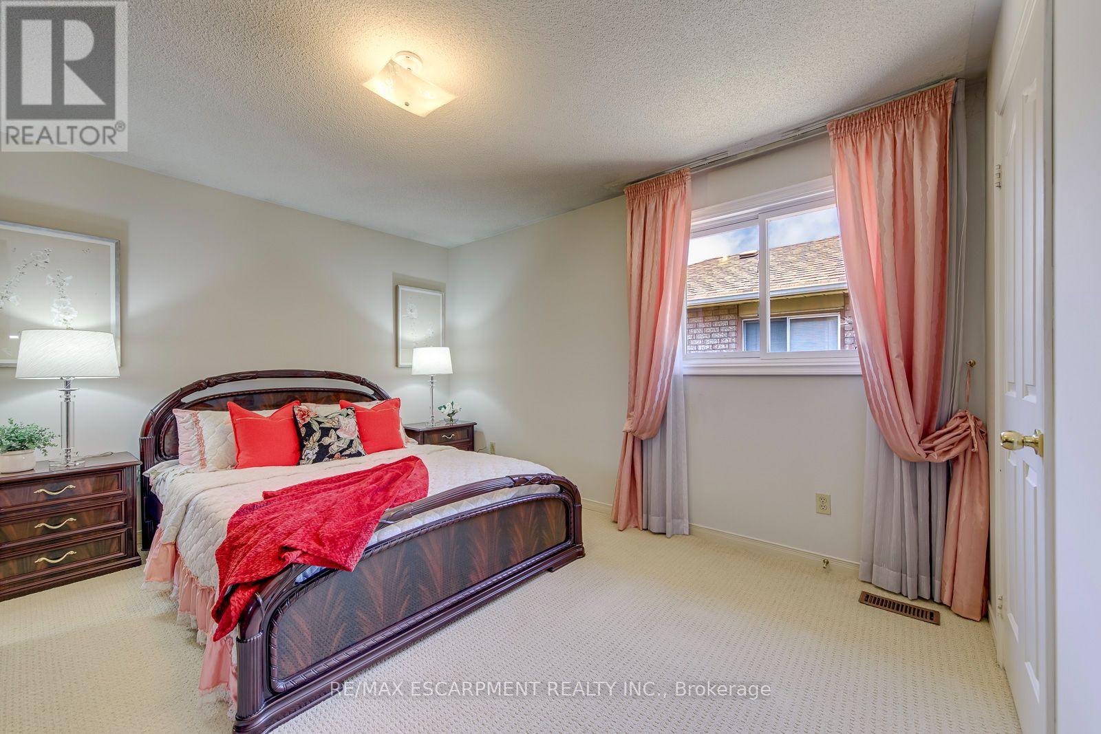 2442 Wynten Way, Oakville, Ontario  L6J 7K9 - Photo 27 - W13643108