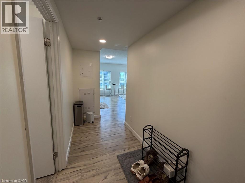 258 Sunview Street Unit# 276, Waterloo, Ontario  N2L 0H7 - Photo 3 - 40853730