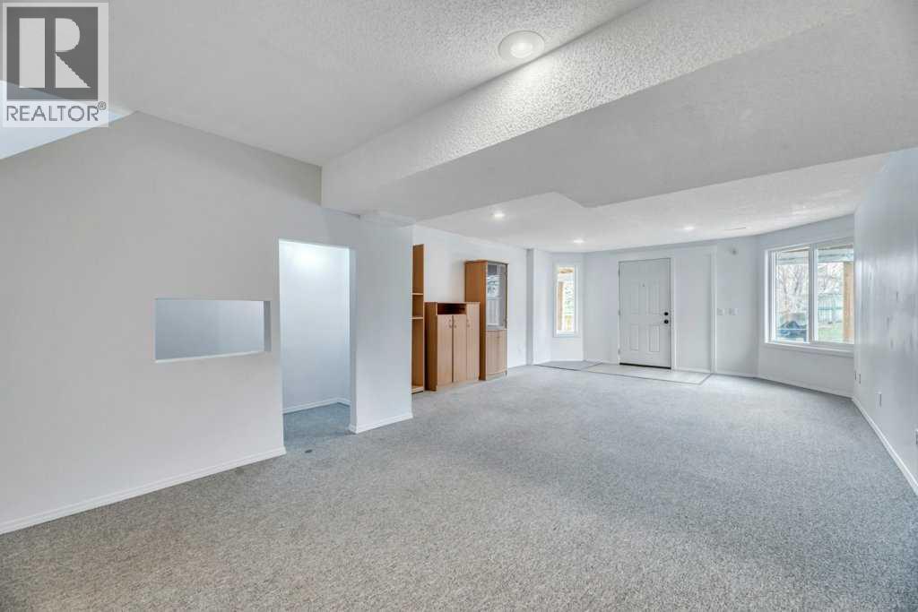 215 Hawktree Circle NW, Calgary, Alberta  T3G 2Y6 - Photo 39 - A2305784