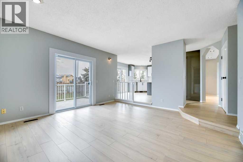 215 Hawktree Circle NW, Calgary, Alberta  T3G 2Y6 - Photo 22 - A2305784
