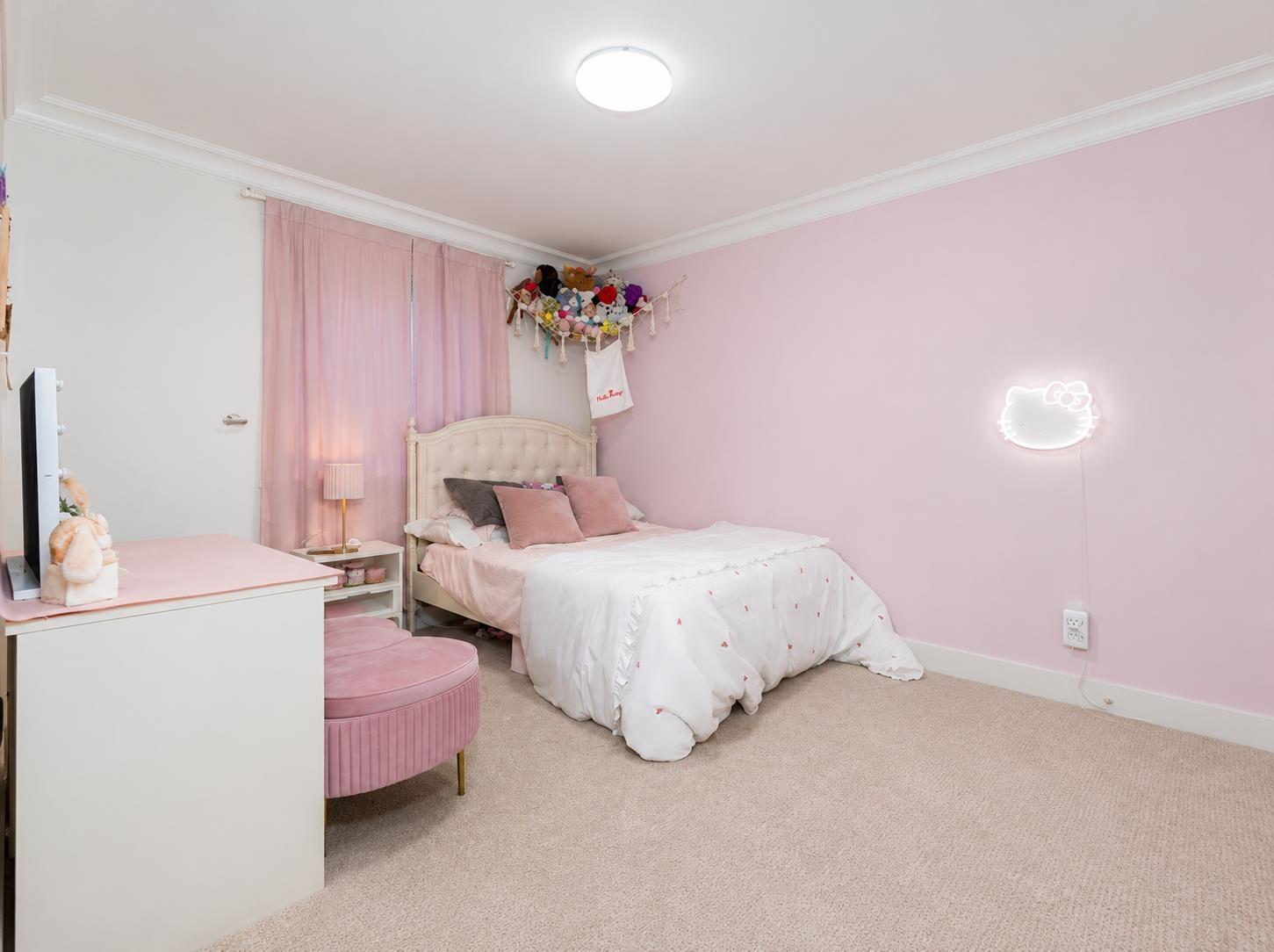 16148 28a Avenue, Surrey, British Columbia  V3Z 3Y6 - Photo 5 - R3153101