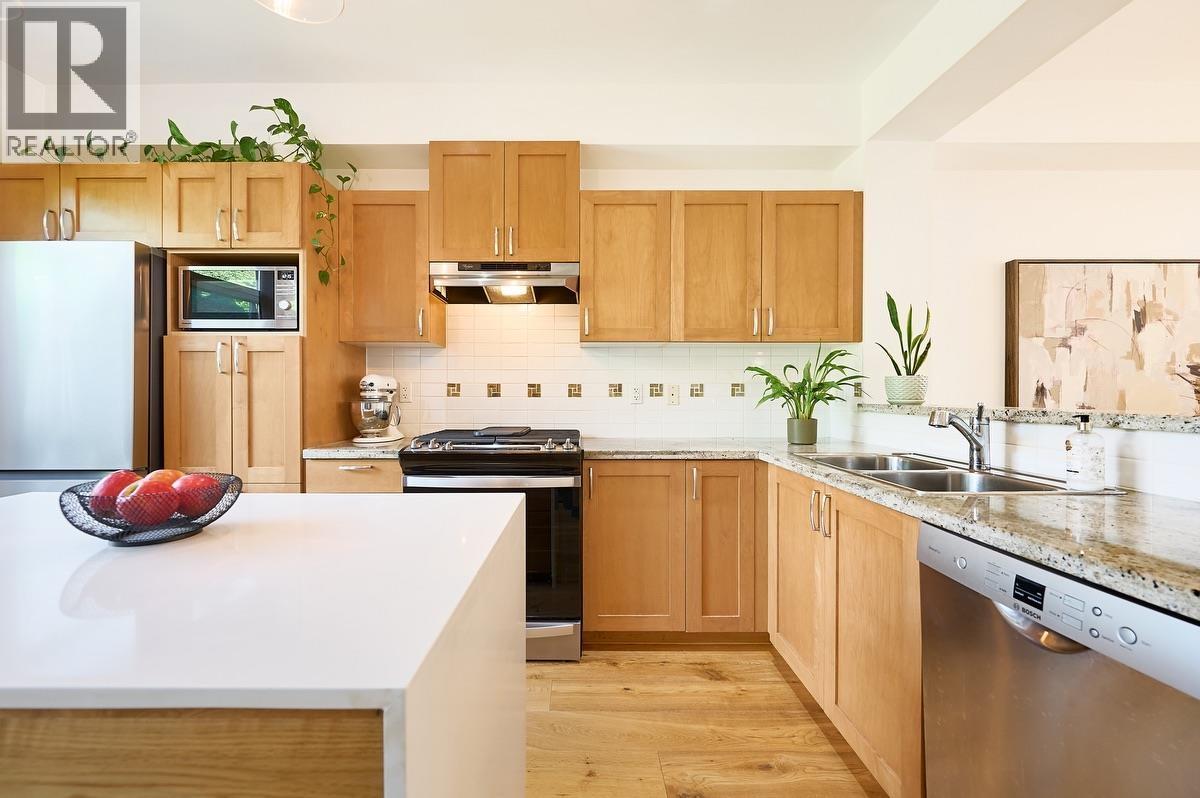 121 3105 Dayanee Springs Boulevard, Coquitlam, British Columbia  V3E 0C2 - Photo 10 - R3146471