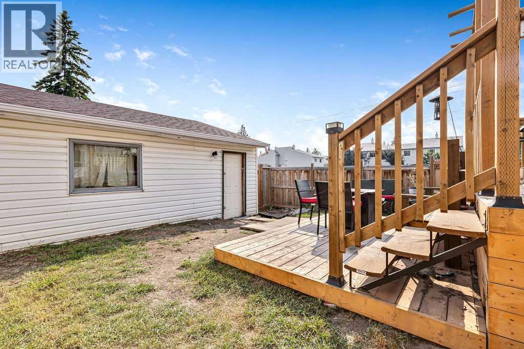 44 Falwood Crescent NE, Calgary, Alberta  T3J 1E3 - Photo 32 - A2332232