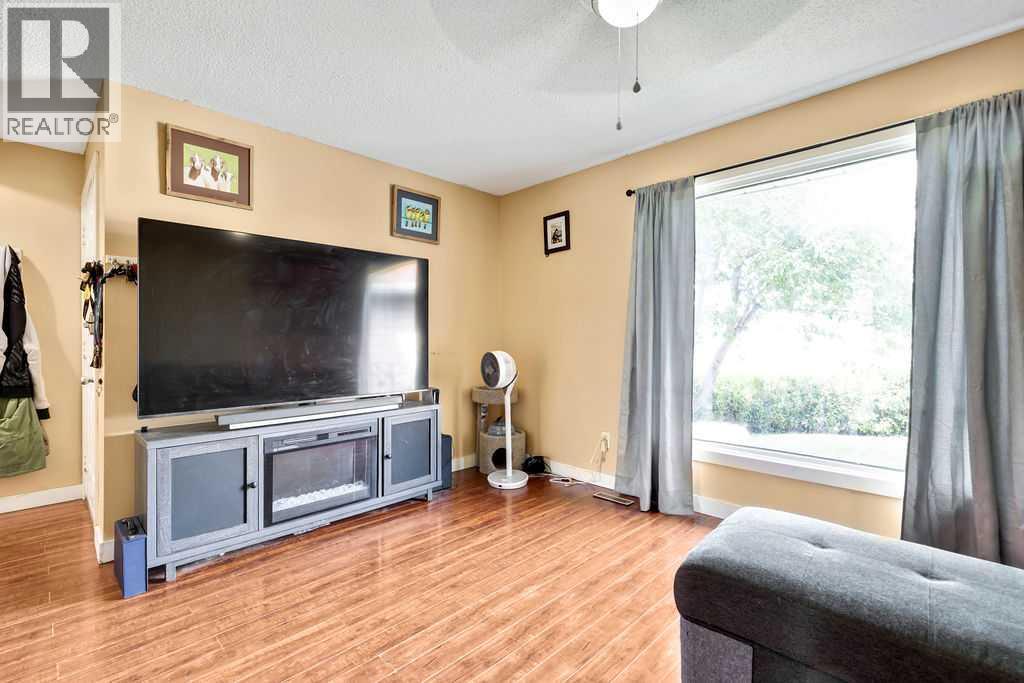 44 Falwood Crescent NE, Calgary, Alberta  T3J 1E3 - Photo 7 - A2332232