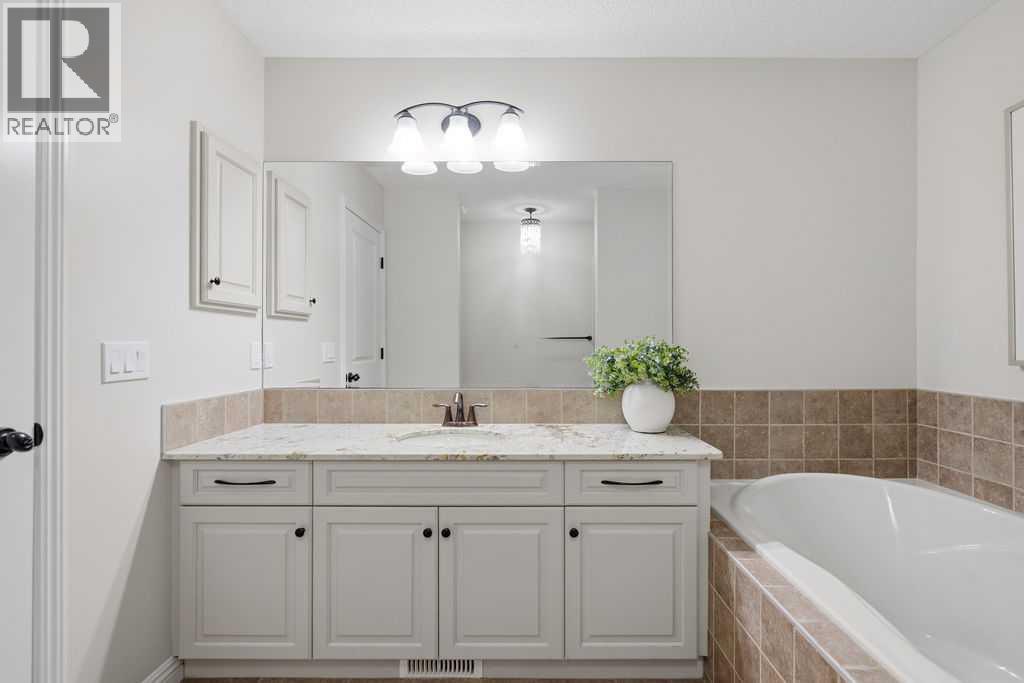 2630 Mclean Avenue SW, Calgary, Alberta  T3E 1V2 - Photo 24 - A2334253