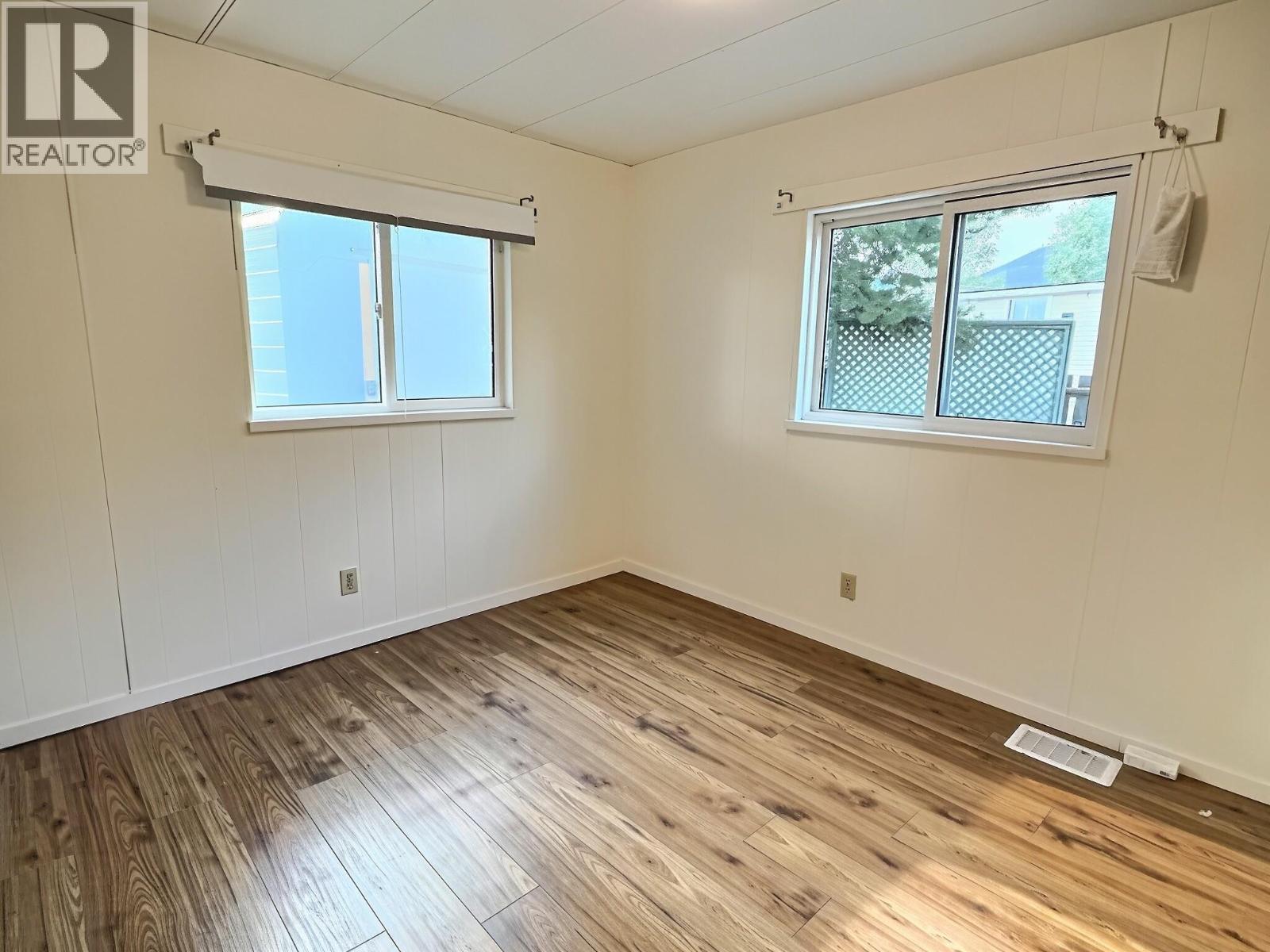 5399 Shelly Drive, Kamloops, British Columbia  V2C 5A7 - Photo 9 - 10396372