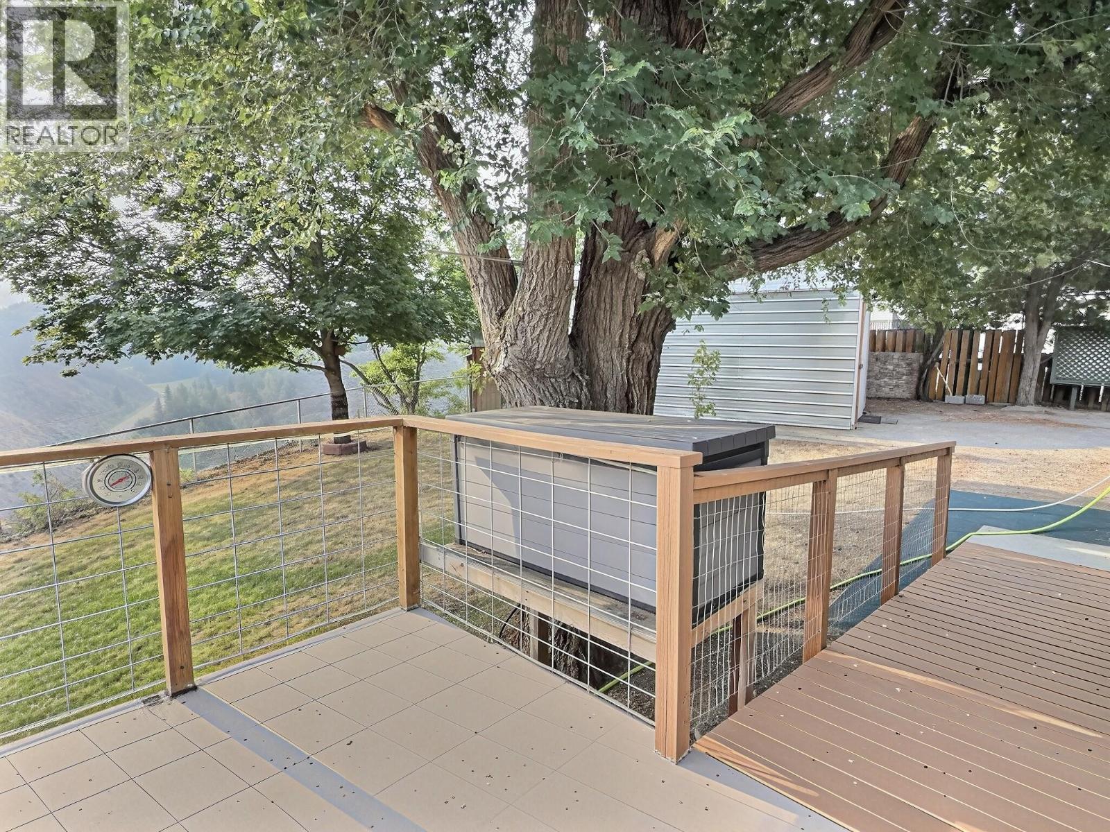 5399 Shelly Drive, Kamloops, British Columbia  V2C 5A7 - Photo 16 - 10396372