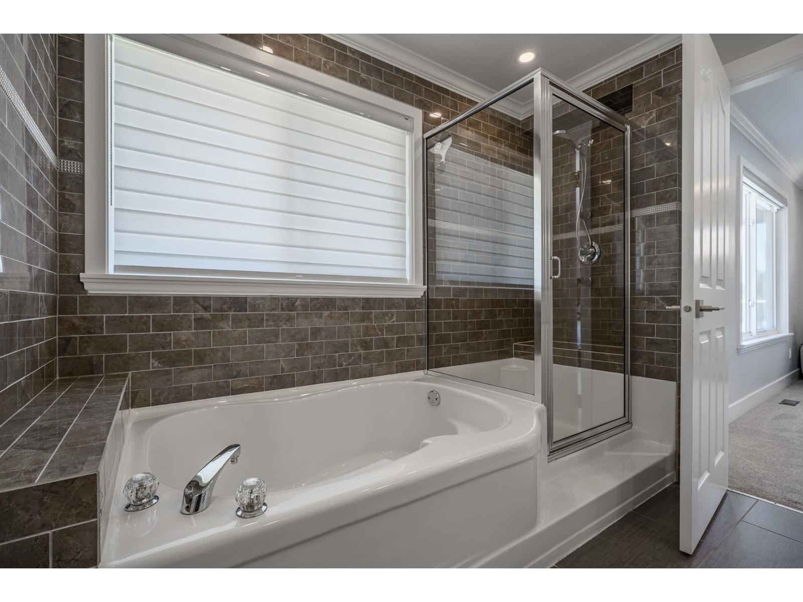 14775 59a Avenue, Surrey, British Columbia  V3S 0R6 - Photo 19 - R3153227
