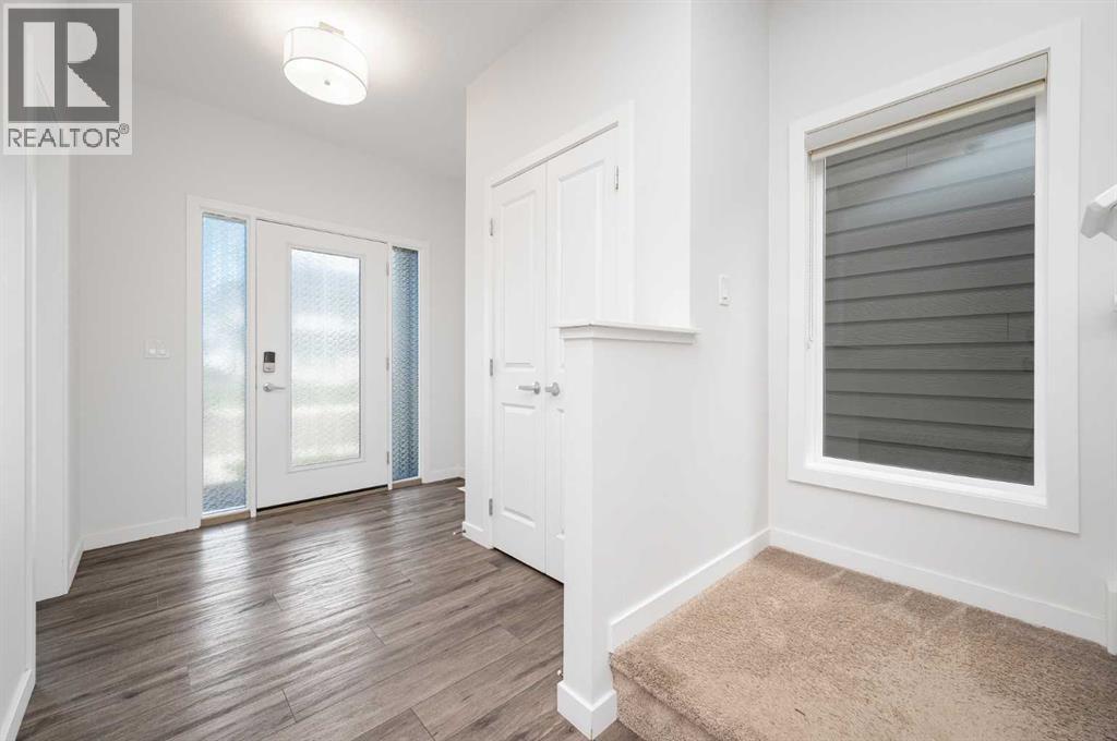 399 Magnolia Drive SE, Calgary, Alberta  T3M 3M4 - Photo 6 - A2331310