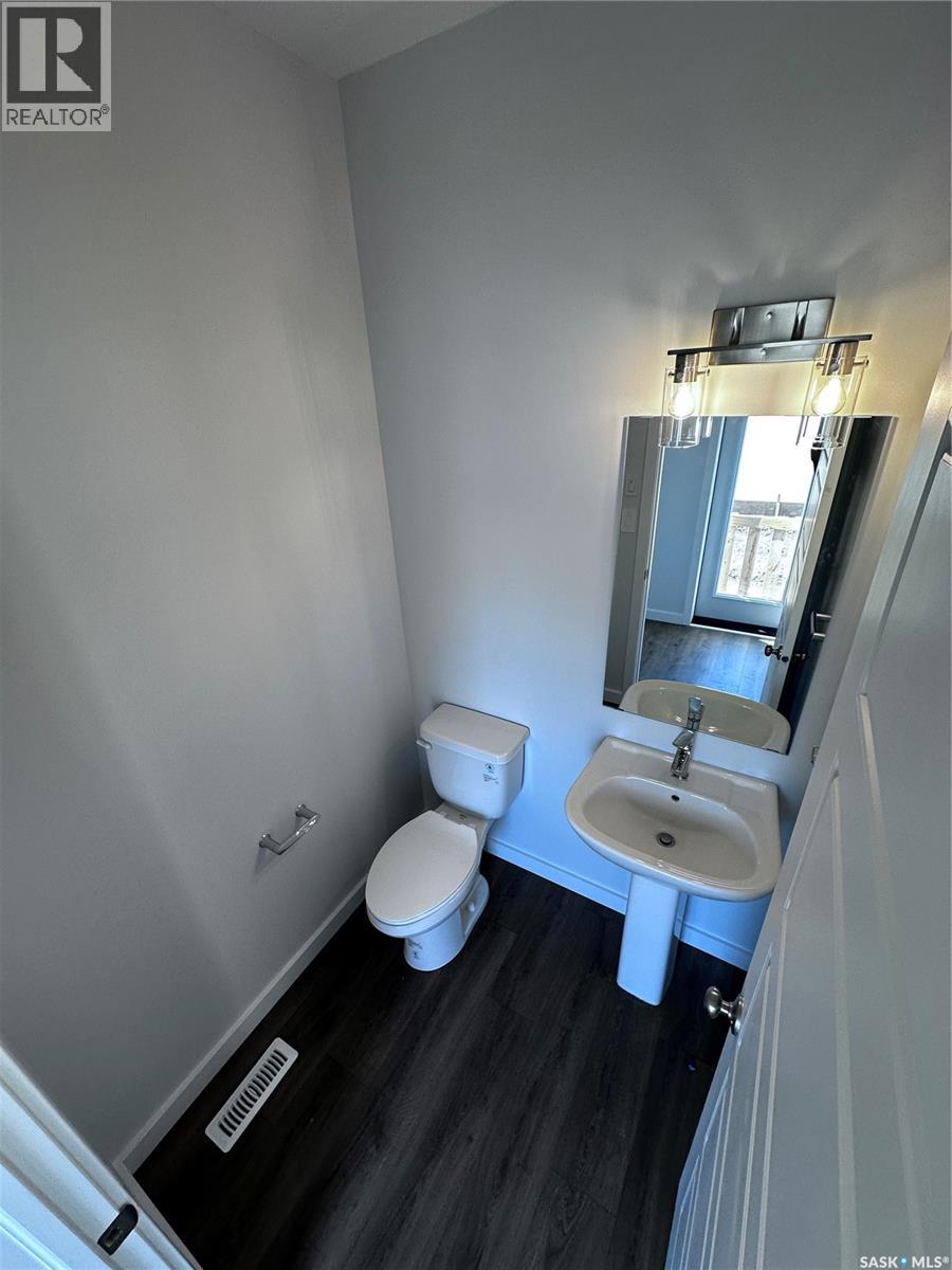 3115 Bowen Street, Regina, Saskatchewan  S4V 4C6 - Photo 6 - SK044038
