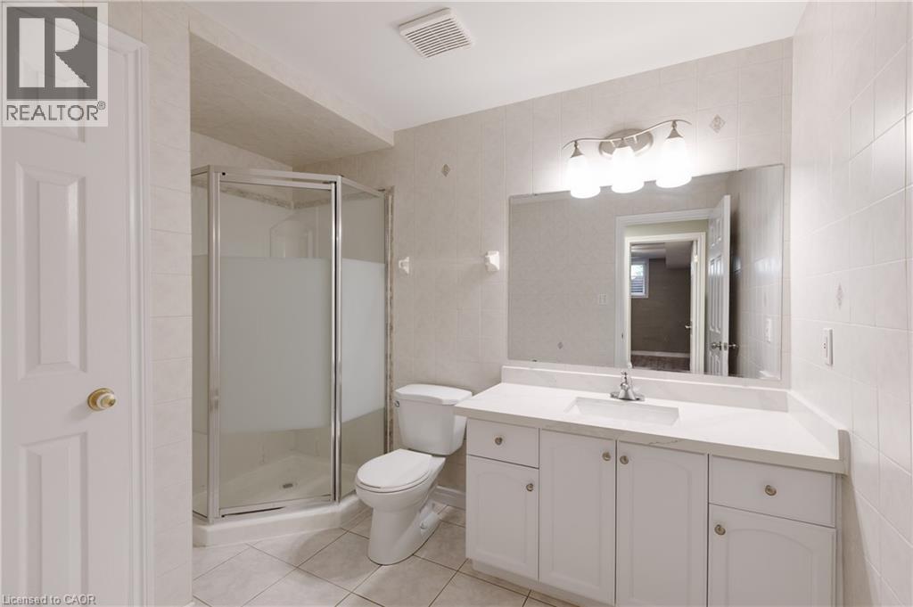 907 Doon Village Road, Kitchener, Ontario  N2P 1A1 - Photo 39 - 40850812