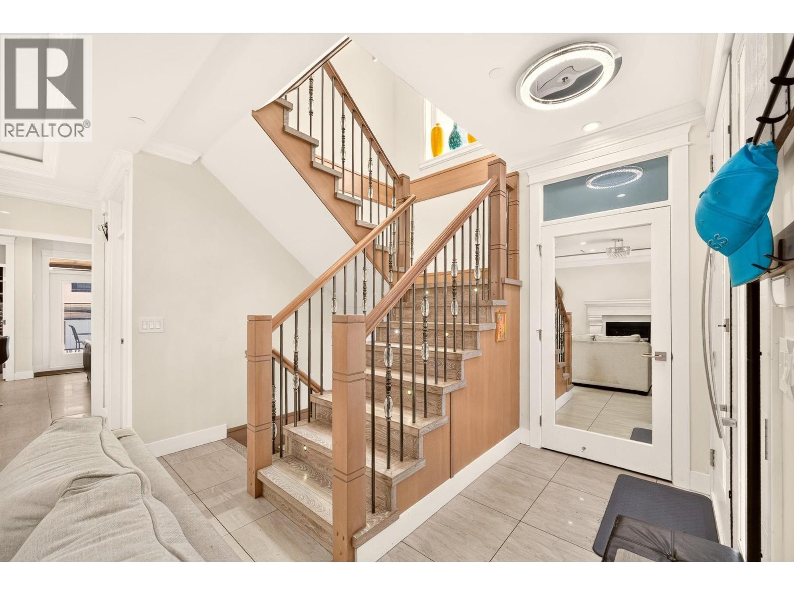5886 Sherbrooke Street, Vancouver, British Columbia  V5W 3M9 - Photo 11 - R3138142