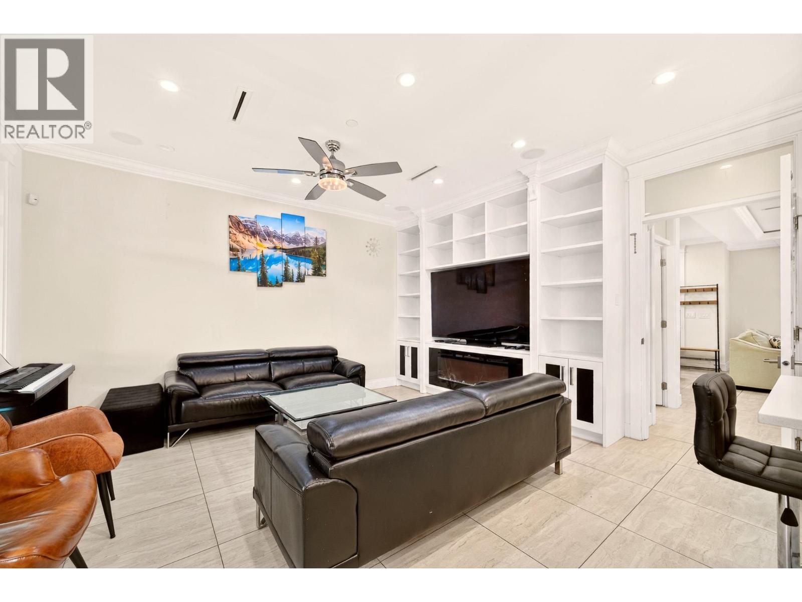 5886 Sherbrooke Street, Vancouver, British Columbia  V5W 3M9 - Photo 6 - R3138142