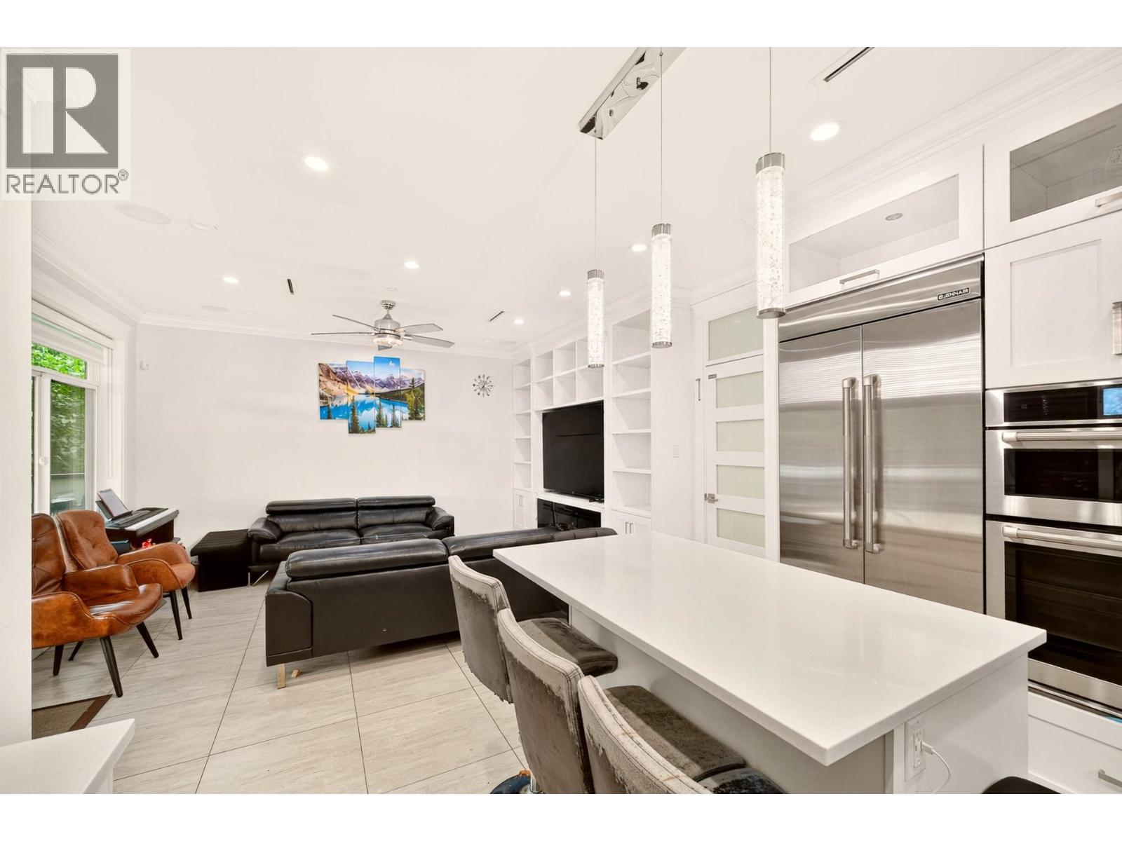 5886 Sherbrooke Street, Vancouver, British Columbia  V5W 3M9 - Photo 8 - R3138142
