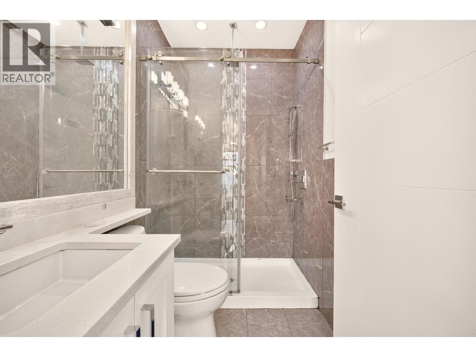 5886 Sherbrooke Street, Vancouver, British Columbia  V5W 3M9 - Photo 18 - R3138142