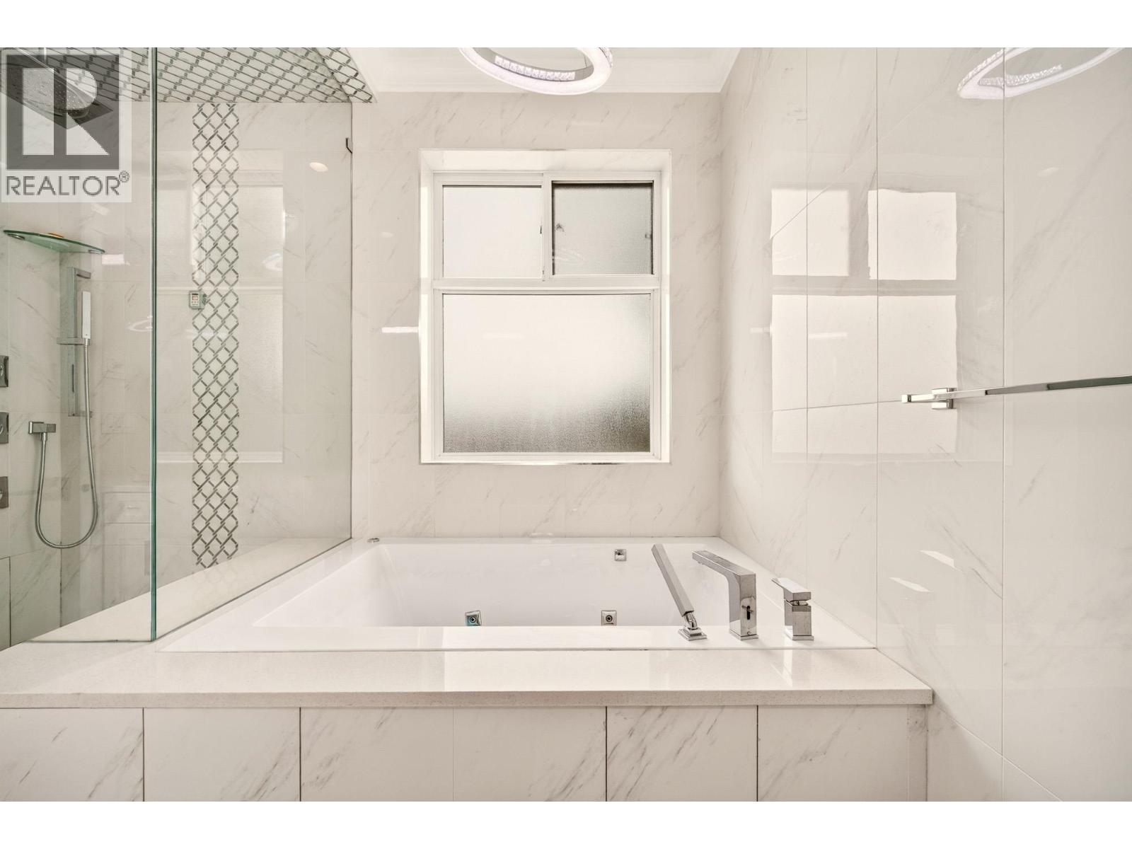 5886 Sherbrooke Street, Vancouver, British Columbia  V5W 3M9 - Photo 29 - R3138142