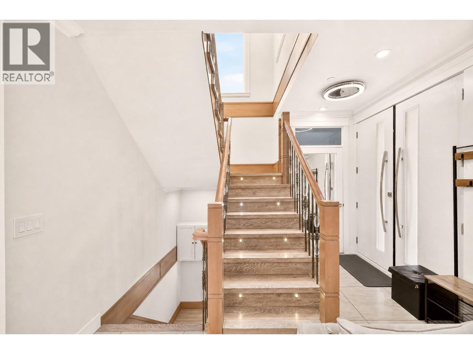 5886 Sherbrooke Street, Vancouver, British Columbia  V5W 3M9 - Photo 14 - R3138142