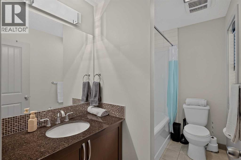 166 Hillcrest Circle SW, Airdrie, Alberta  T4B 0Y5 - Photo 22 - A2324657
