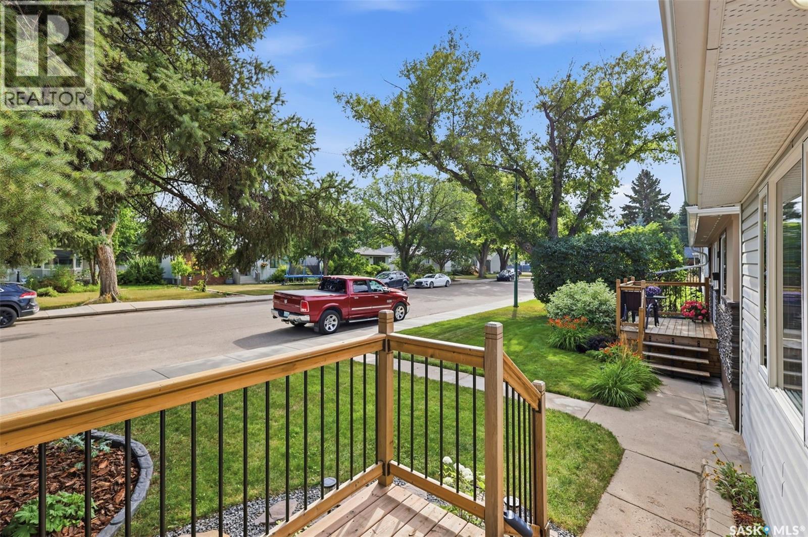 1023 2nd Street E, Saskatoon, Saskatchewan  S7H 1R2 - Photo 2 - SK044682