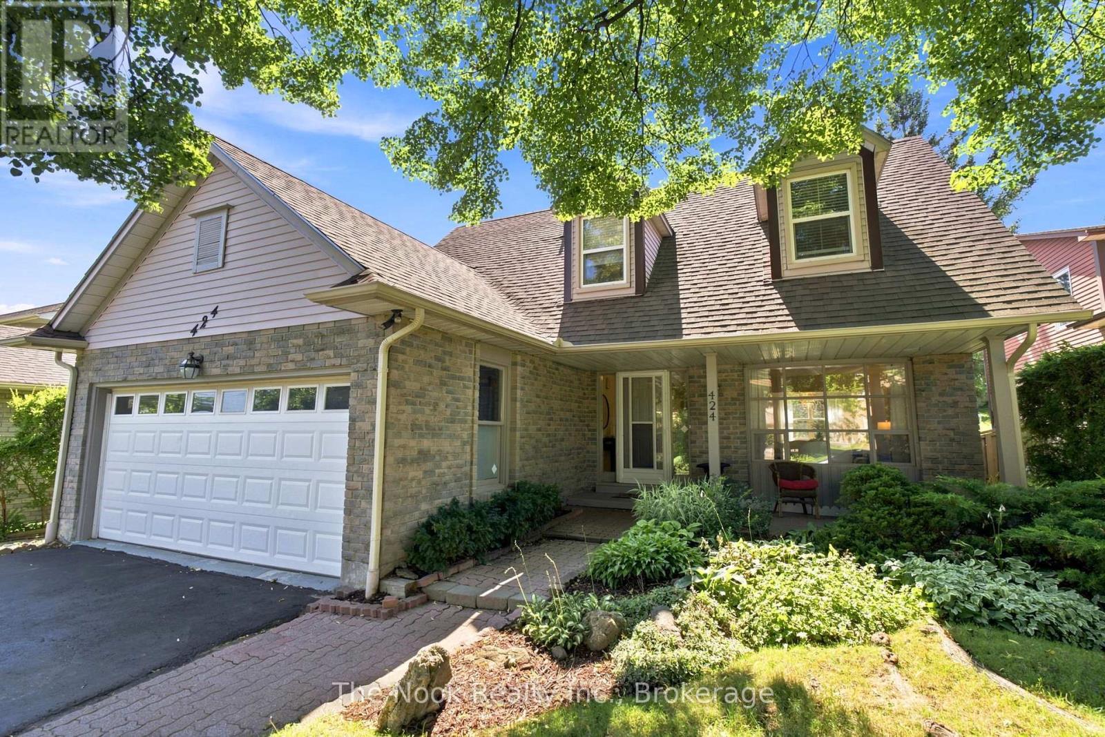 424 PRINCE OF WALES DRIVE, Whitby, Ontario