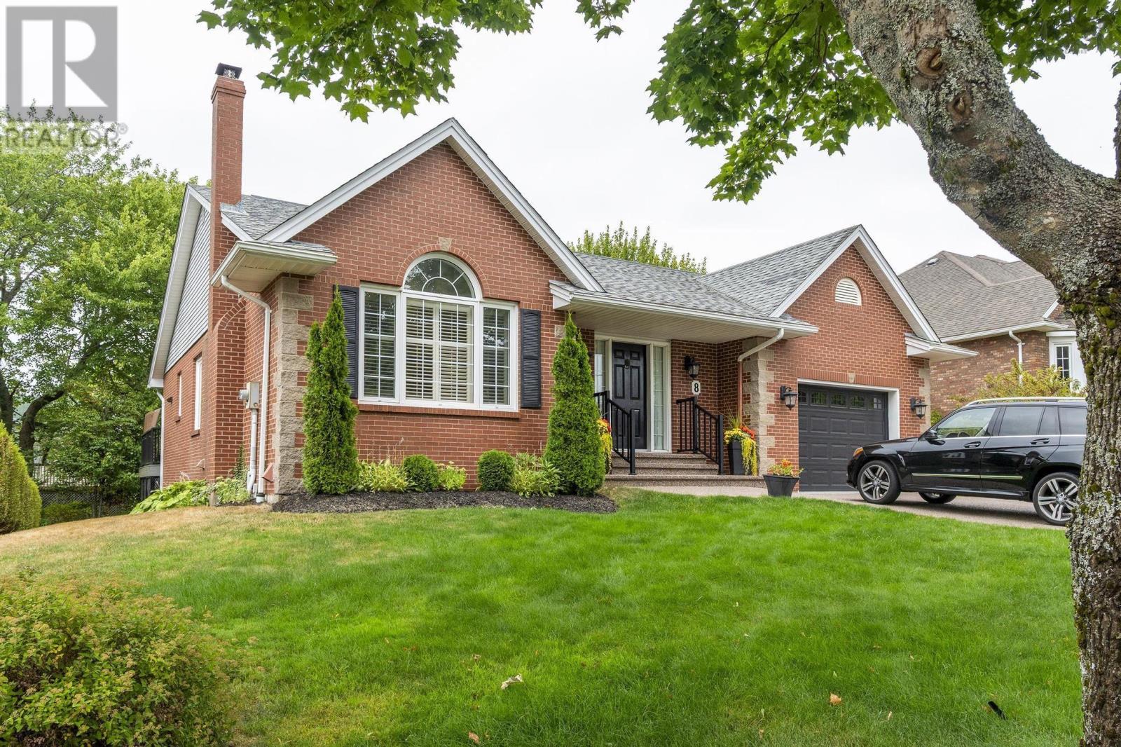 8 stockleigh Place, Clayton Park, Nova Scotia