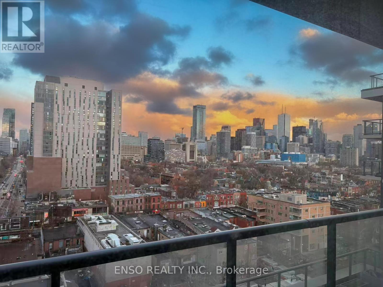 1221 - 297 College Street, Toronto, Ontario  M5T 0C2 - Photo 2 - C13552434